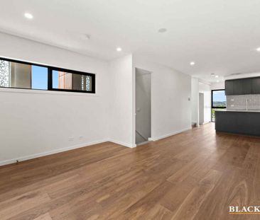 A Home That Thinks Ahead - Photo 2