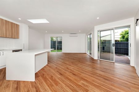 14 Barkly Street, Brighton VIC 3186 - House For Rent | Domain - Photo 4