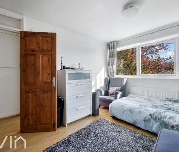 4 bedroom terraced house to rent - Photo 6