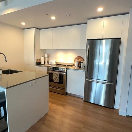 Magifique 4 1/2 en condo-locatif dans Parc-Extension (Le 495) - Photo 4