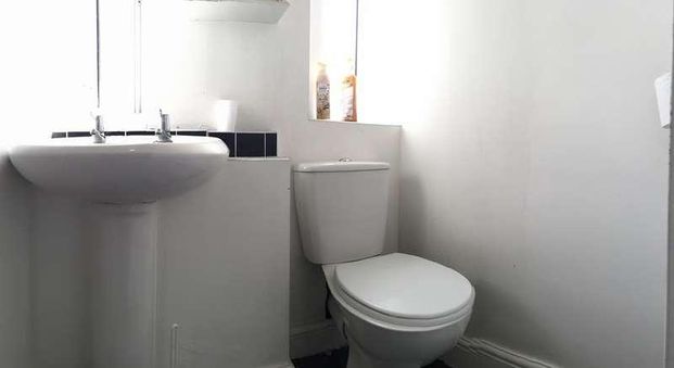 Oglethorpe Road, Dagenham, RM10 - Photo 1