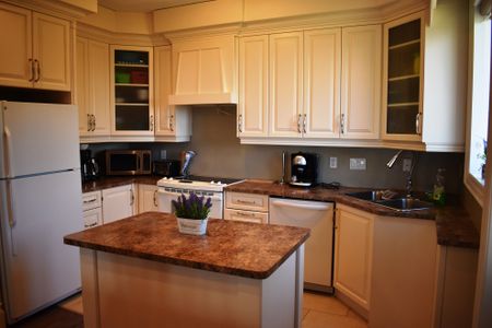 For Lease - 332 Coastline Drive, Wasaga Beach, Ontario - Photo 5