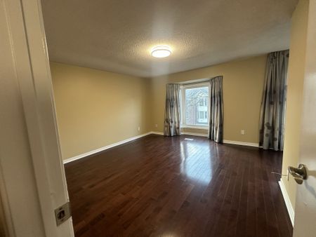 For Lease - 17 Protea Gardens, Toronto, Ontario - Photo 4