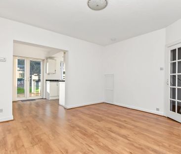2 bedroom semi-detached house to rent - Photo 2