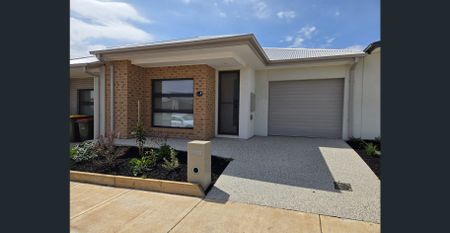 Modern Family Home in Wyndham Vale - Photo 3