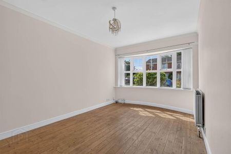 31A Dundonald Heights, Dundonald, Belfast, BT16 1XL - Photo 2