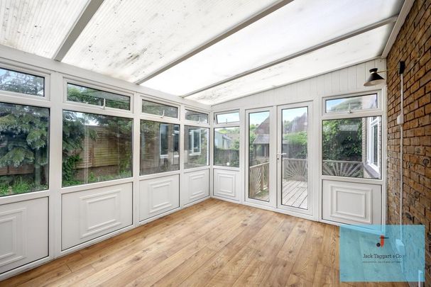 5 bedroom detached house to rent - Photo 1