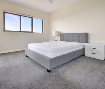 Furnished 2x2 Executive Level Apartment! - Photo 5