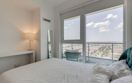 For Lease - 5 Buttermill Avenue Unit# 1711, Vaughan, Ontario - Photo 5