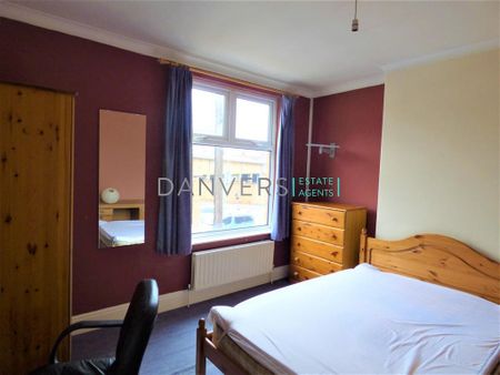 3 bedroom terraced house to rent - Photo 3