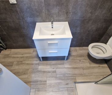 Saint victoret dans un petit immeuble un appartement de type 2 meublé, - Photo 4