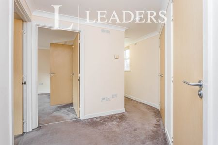 2 bedroom apartment to rent Brooklands, Haywards Heath, RH16 - Photo 3