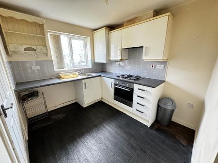 2 bedroom semi-detached house to rent - Photo 3