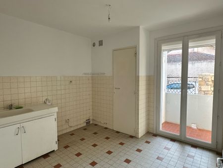 Location Appartement 2 pièces 45m² TOULON 83000 - Photo 4