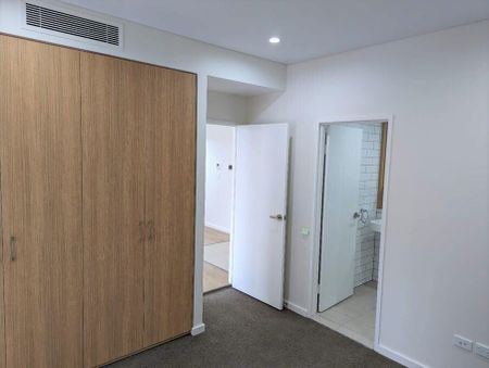 Rouse Hill - Photo 5