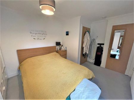 1 bedroom ground floor flat to rent - Photo 3