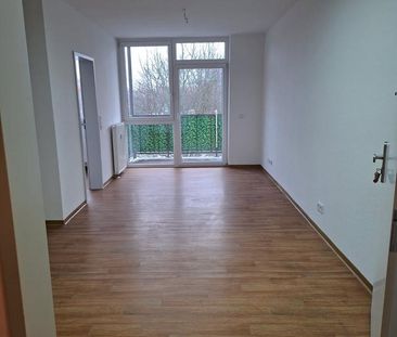Betreutes Wohnen für SENIORINNEN UND SENIOREN// renovierte 2 -Raum ... - Foto 2
