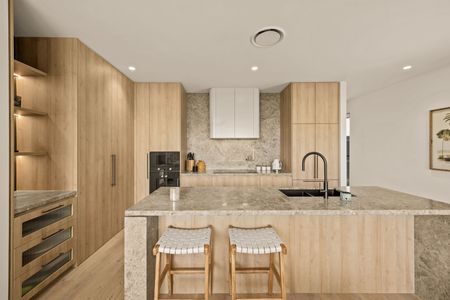 25/81 Salerno Street, Isle Of Capri QLD 4217 - Villa For Rent | Domain - Photo 5