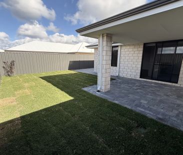Brand New 3x2x1 Home - 10 Bonsall Way, Ravenswood - Photo 1