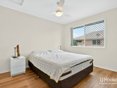 Modern, Low-Maintenance Living - In Ground Pool - Photo 5