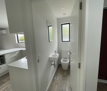 35a Clarence Street South, Addington, Christchurch - Photo 3