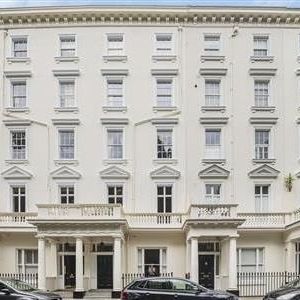 St Georges Square, SW1V - Photo 1