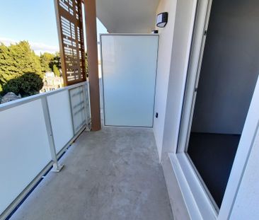 Location Appartement 1 pièce 18m² NIMES 30000 - Photo 3