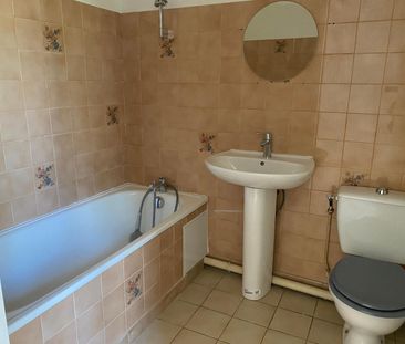 Location Appartement 2 pièces 26m² AUBENAS 07200 - Photo 5