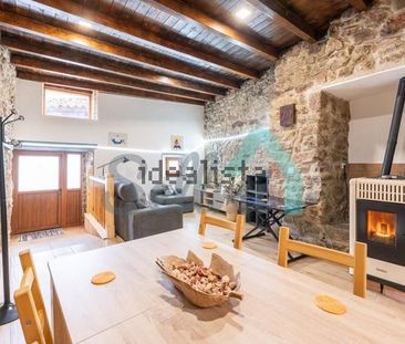 Alquiler de chalet adosado en Calle Bueño - Photo 2