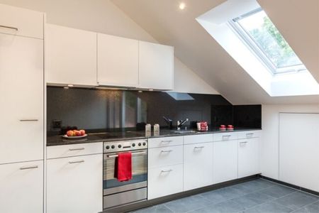 Attic apartment in Günen – View, rent, good feeling - Photo 3