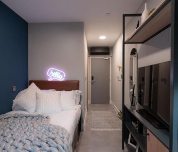 1 bedroom in a flat share to rent - Photo 5