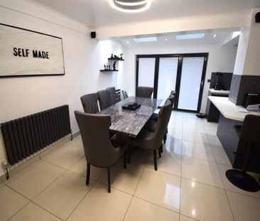 3 bedroom detached house to rent - Photo 2