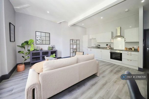 1 bedroom flat to rent - Photo 1