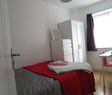 5 bedroom house to rent - Photo 2