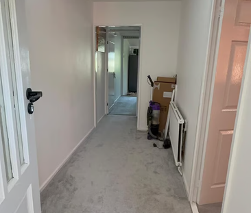 1 bedroom in a house share to rent - Photo 6