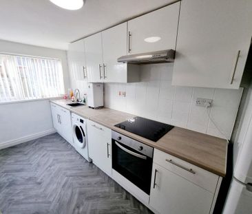 2 bedroom terraced house to rent - Photo 6
