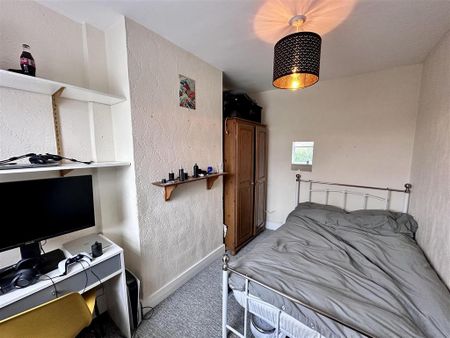 4 bedroom house to rent - Photo 4