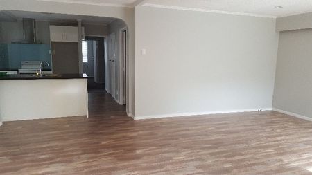 Property Management1 Glenbervie Cres, Massey - House for Rent - Photo 3