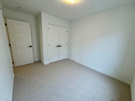 For Lease - 607 Bee Pollen Way, Kanata, Ontario - Photo 3