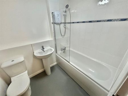 Short Stairs - Photo 3