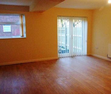 Poplar Street, Golbourne, Warrington, WA3 - Photo 5