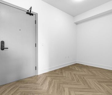 For Lease - 2075 King Road Unit# 214, King, Ontario - Photo 2