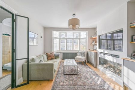 4 bedroom semi-detached house to rent - Photo 3