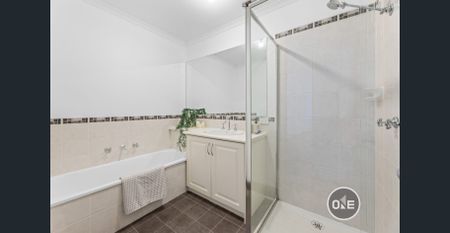 Spacious & Stylish 3-Bedroom – Prime Location - Photo 3