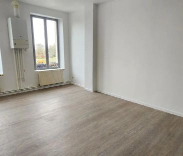 Appartement à louer 4 pièces 101.84m² - Photo 2