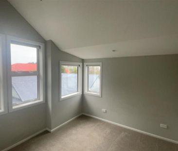 146a Hanson Street, Newtown - Photo 2