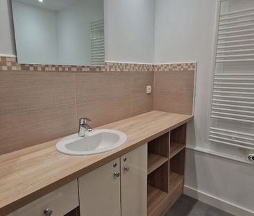 Location Appartement 2 pièces 49m² ROUEN 76000 - Photo 6