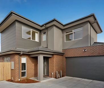 2/21 Riviera Road, Avondale Heights - Photo 1