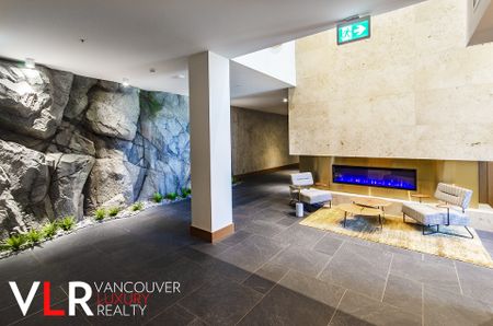 Condo in West Vancouver, BC - Photo 2