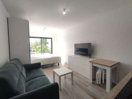 Location Appartement 1 pièces 22 m2 à Cannes - Photo 3